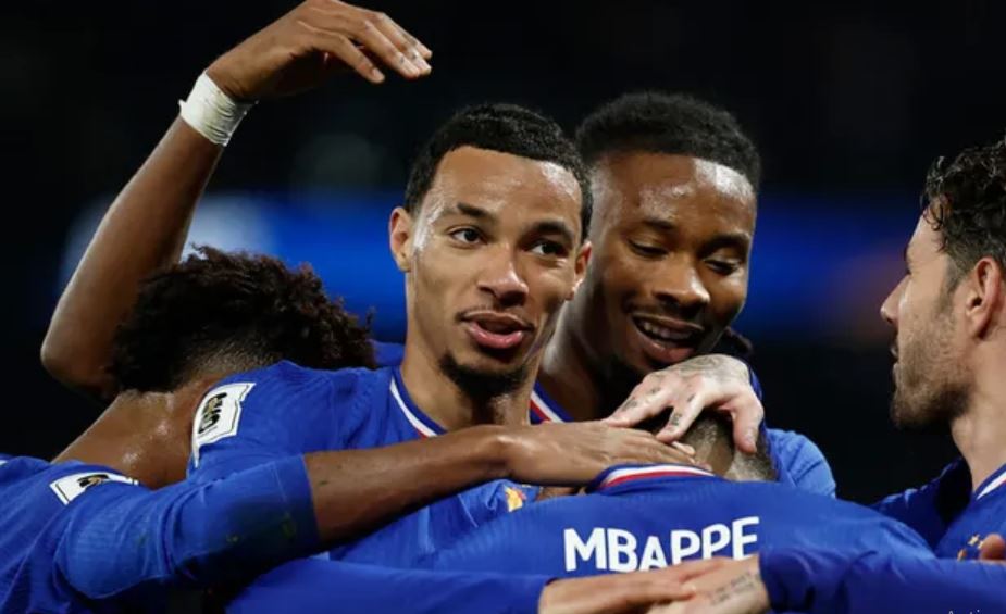 Mbappé lidera la victoria de Francia ante Azerbaiyán