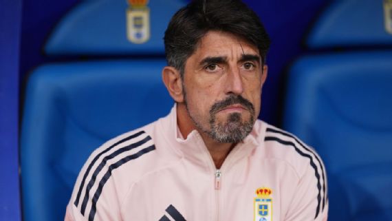 Real Oviedo, del Grupo Pachuca, destituye a Paunovic como entrenador