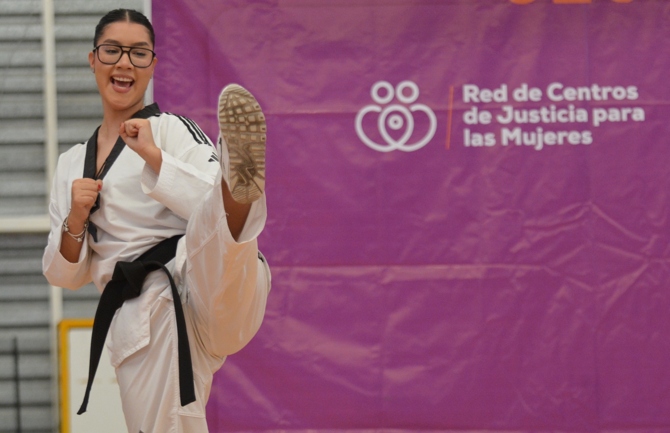 ‘Cinta Violeta’: Taekwondo para mujeres que transforman su vida tras la violencia