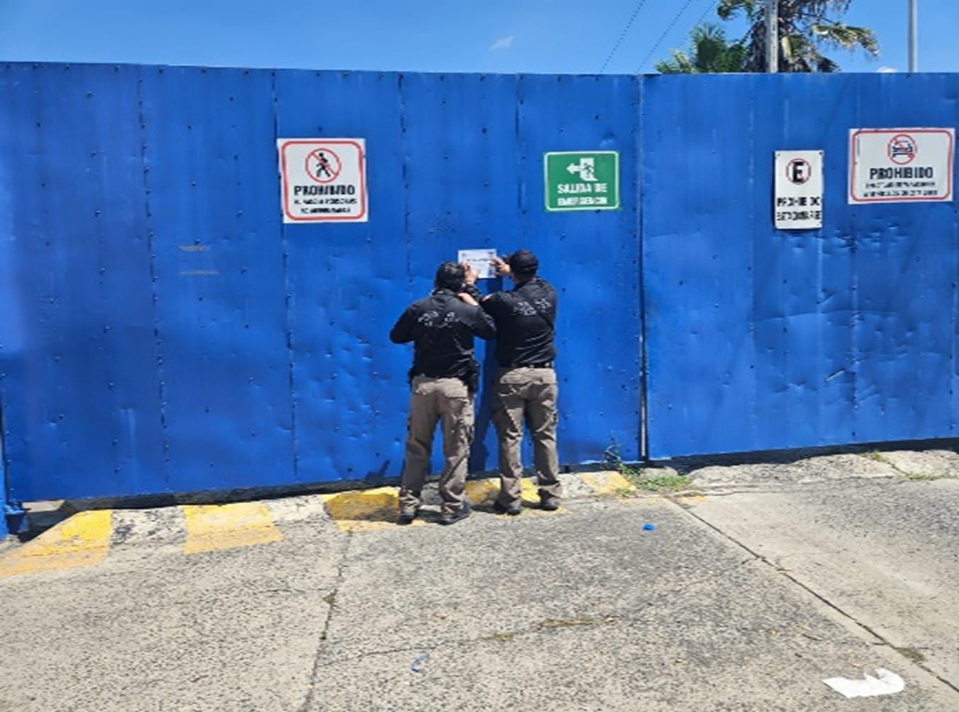 Aseguran gas LP en mal estado durante cateo en Tonalá