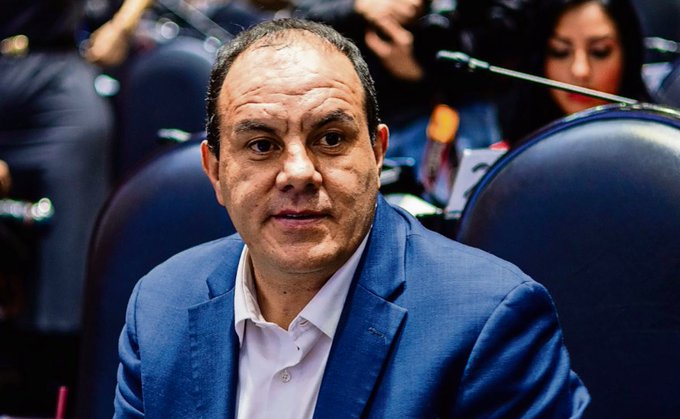 Cuauhtémoc Blanco es sorprendido jugando pádel en plena sesión legislativa