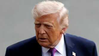Trump frena ataques contra Irán por 5 días