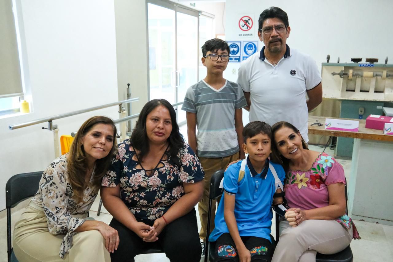 Entregan Mara y Verónica Lezama prótesis a 6 beneficiarios en Chetumal para mejorar su movilidad y calidad de vida