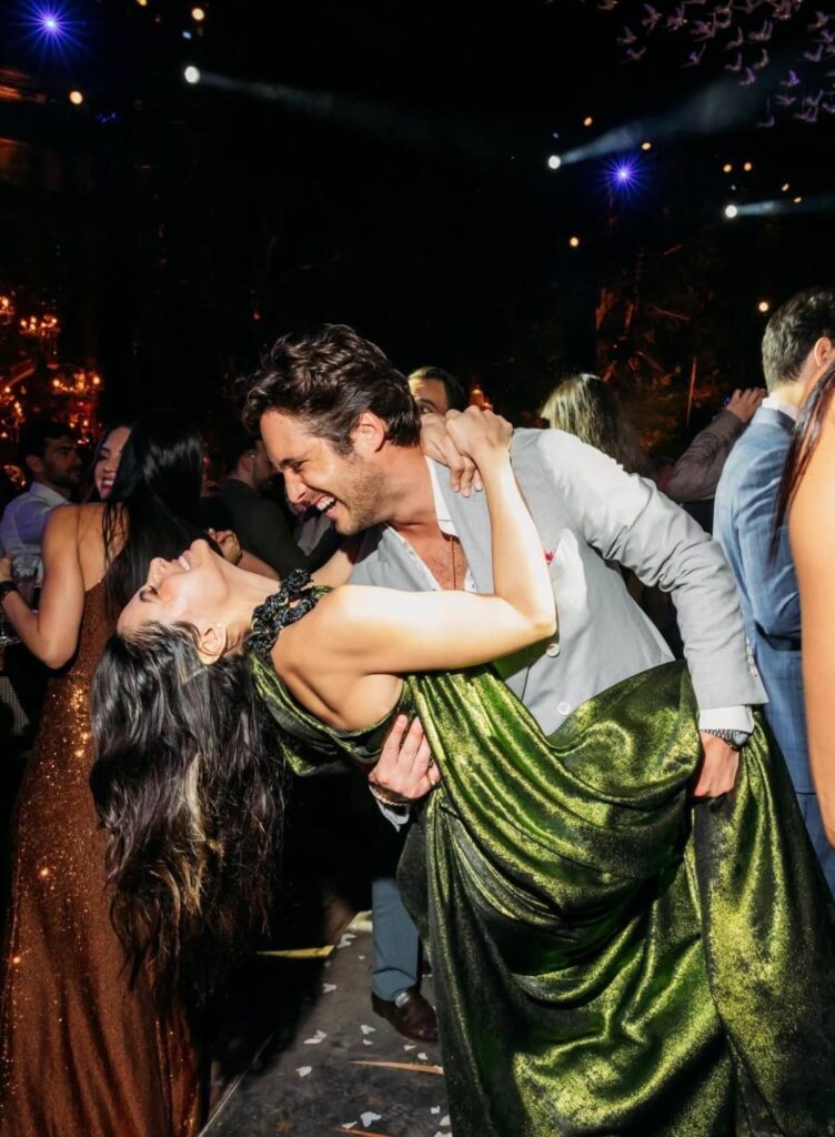 Terminan Diego Boneta y Renata Notni