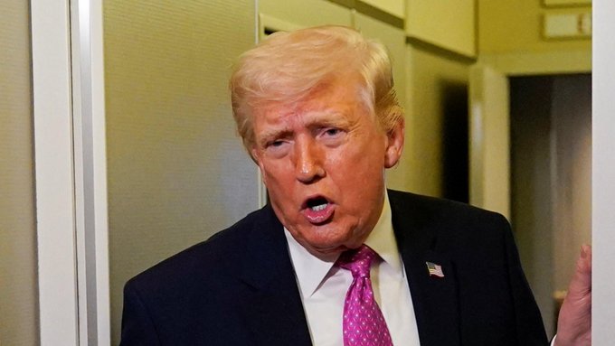 Trump arremete contra Corte por ciudadanía por nacimiento