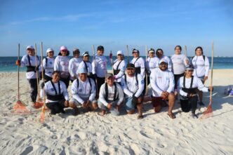 Gobierno de Isla Mujeres mantiene playas limpias, ordenadas y certificadas para fortalecer el turismo
