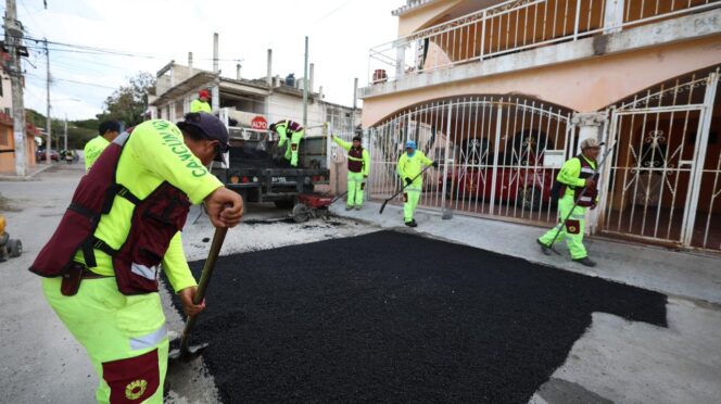 Atiende Ayuntamiento de BJ con mantenimiento vial la Sm. 23