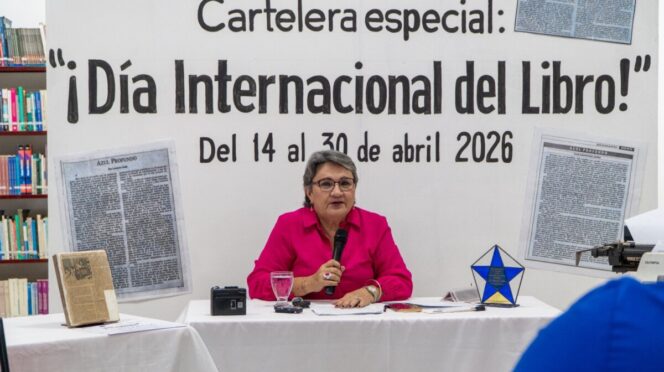 Chacón impulsa actividades por el Día Internacional del Libro con la conferencia “Desde el Azul Profundo del periodismo a las redes”, en la biblioteca pública