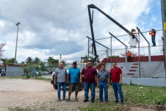 Chacón impulsa mejora de infraestructura deportiva con nueva techadumbre en la Unidad Deportiva Revolución