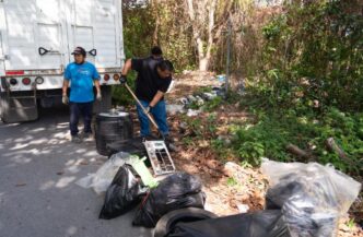 Chacón pone en marcha el programa “Juntos Limpiamos Cozumel”