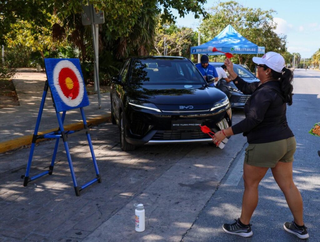 Familias hacen suyo el “Paseo Cancunense” cada fin de semana