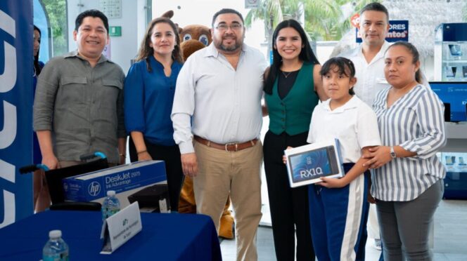Impulsan educación y bienestar en Tulum con apoyos de Fundación Telmex
