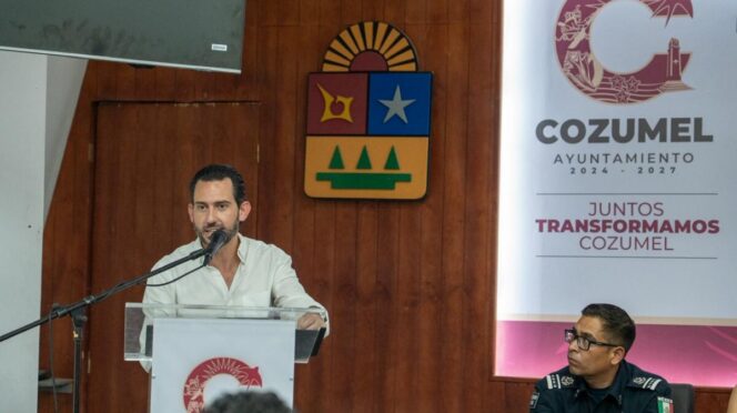 José Luis Chacón instala el Consejo Consultivo de Turismo municipal.