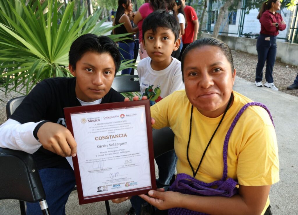 La paz se construye en equipo: Ana Paty PeraA PAZ SE CONSTRUYE EN EQUIPO: ANA PATY PERALTA