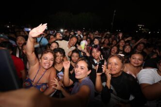 Más de 31 mil cancunenses celebran con “Los Ángeles Azules”