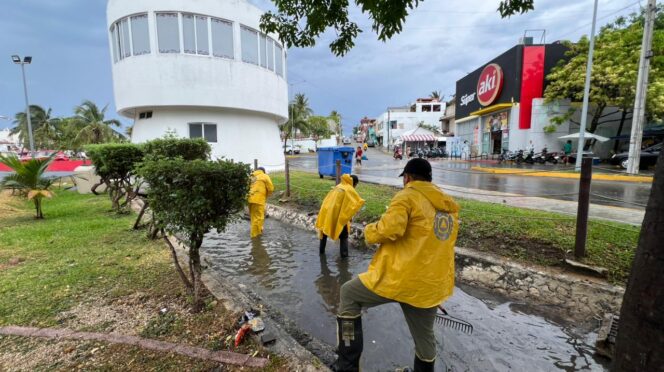 Protección Civil refuerza acciones preventivas y de atención por lluvias en Isla Mujeres
