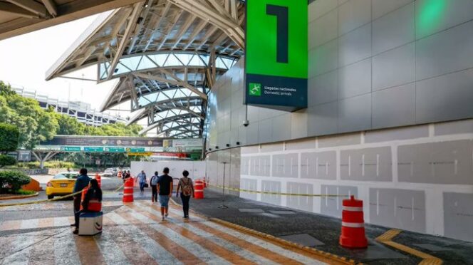 Usuarios reportan falta de agua en aeropuerto de CDMX