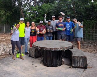 Puerto Aventuras celebra Día de la Madre Tierra transformando más de 300 kilos de residuos en infraestructura escolar