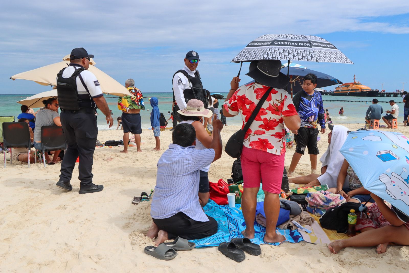 Gobierno de Estefanía Mercado garantiza seguridad en playas y eventos de Semana Santa con despliegue operativo