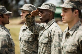 EE.UU implementará registro automático militar
