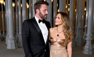 Ben Affleck cede mansión millonaria a J.Lo