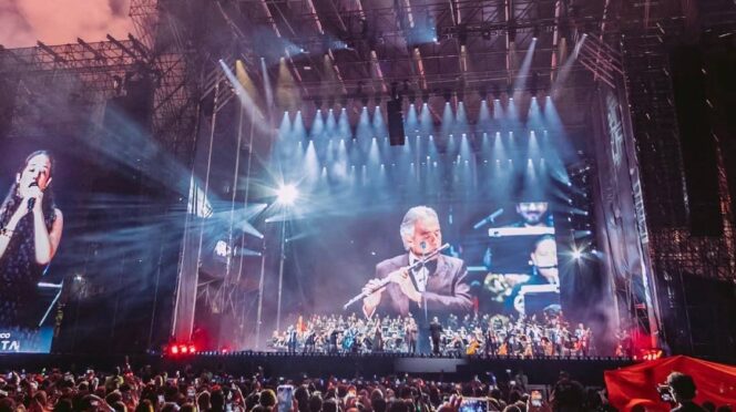 Andrea Bocelli y Los Ángeles Azules en el Zócalo
