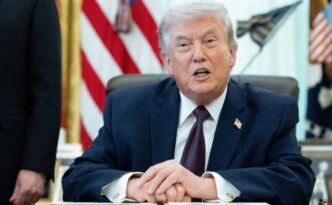 Estrecho Ormuz: Trump lanza amenaza y sube tensión con Irán