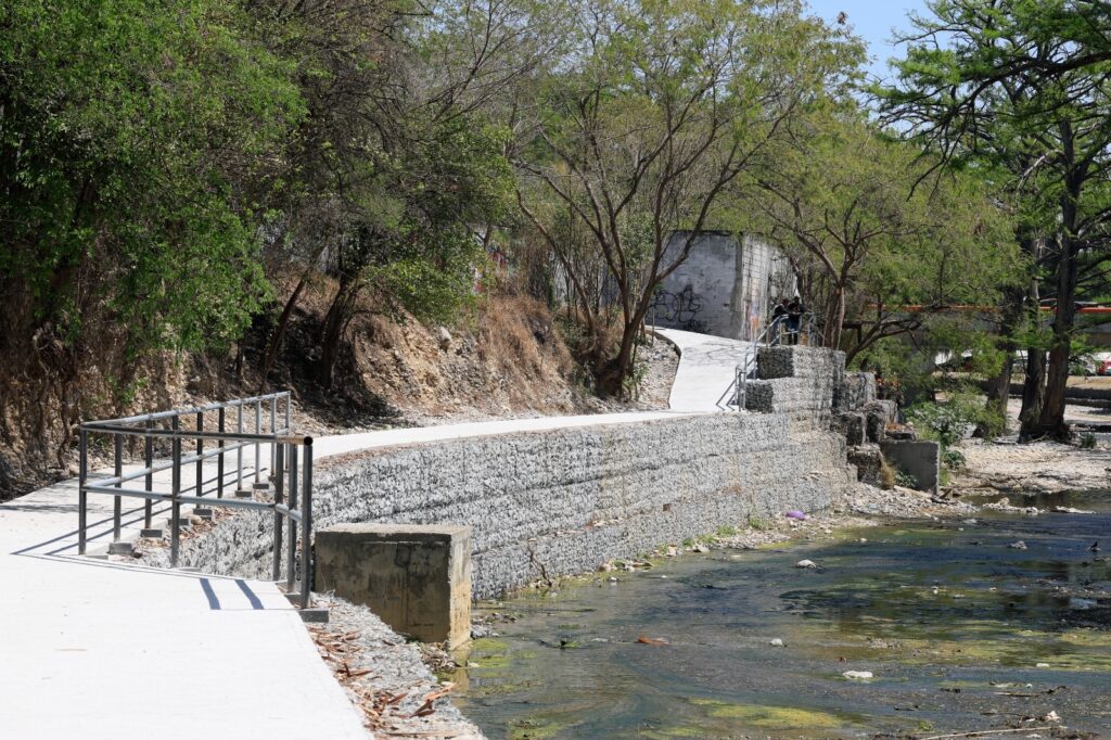 Nueva vitapista en Parque Tolteca conecta corredor