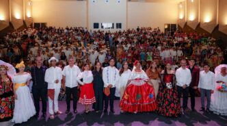 Reconoce Ana Paty Peralta el talento de jóvenes y adolescentes y aportaciones en favor de la cultura