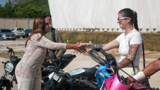 Entrega Mara Lezama 10 motocicletas y 1 mototaxi recuperados a sus legítimos propietarios