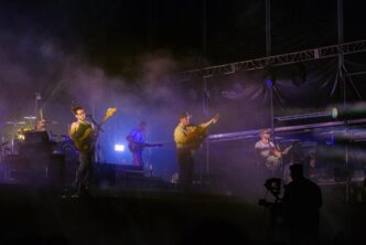 Más de 20 mil espectadores disfrutaron del concierto gratuito de Morat sobre la laguna Nichupté por inauguración del puente