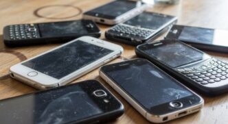 Cinco formas de aprovechar un celular viejo