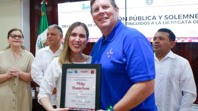 Atenea Gómez declara huéspedes distinguidos a participantes de la Regata del Sol al Sol