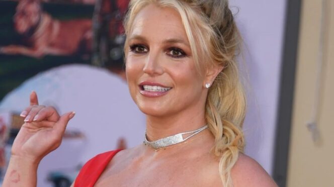 Britney Spears enfrenta cargos por conducir intoxicada
