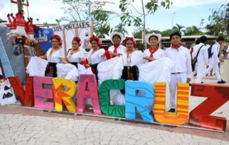 Cancún se llena de juventud, talento y orgullo mexicano