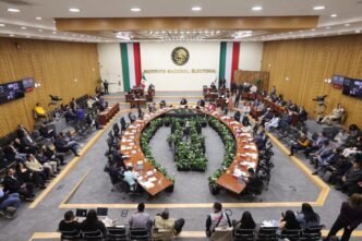 Rechazan que INE regule precampañas de adelantados rumbo al 2027