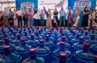 Gobernadora Yeraldine encabeza arranque del Aquatón 2026, en apoyo a familias sinaloenses