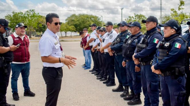 Operativo interinstitucional recupera espacios en Av. Chac Mool