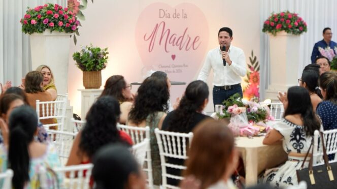 Renán Sánchez Tajonar reconoce a las madres como pilar de las familias y motor del desarrollo social