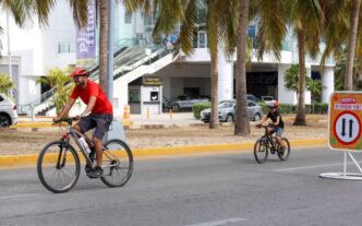 Vive la ciudad emotivo día con el “Paseo Cancunense”