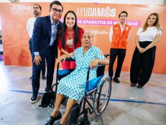 Entregan aparatos de movilidad en Juárez