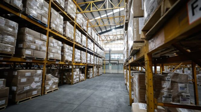 Almacén Central del ISSSTE, abastecido con 6.7 millones de piezas: Martí Batres