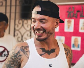 J Balvin apoya a fans con ansiedad y depresión