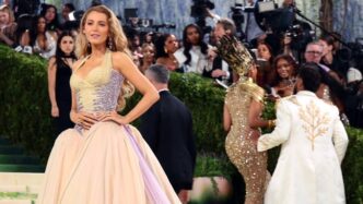 Blake Lively reaparece sola en la Met Gala 2026