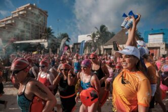 Mara Lezama da salida a “El Cruce” Cancún- Isla Mujeres, competencia de aguas abiertas de talla mundial