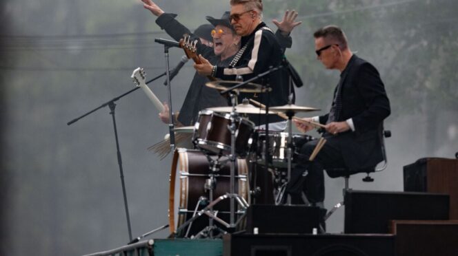 U2 en CDMX sorprende con grabación en el Centro Histórico