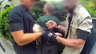 Detienen a camillero en Budapest; confiesa prácticas de canibalismo