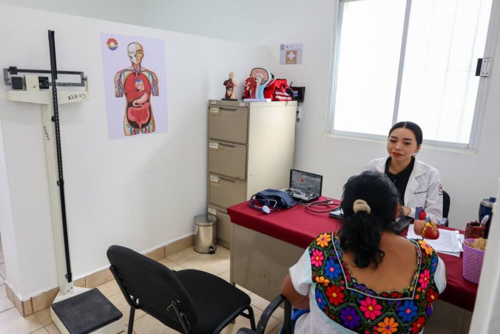 Fortalece Ana Paty Peralta servicios de salud para los cancunenses