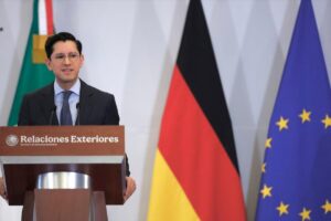 SRE aclara que no existe notificación oficial sobre cancelación de visas de a gobernadores de Morena