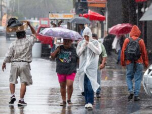 Lluvias muy fuertes y calor extremo afectarán gran parte de México este fin de semana